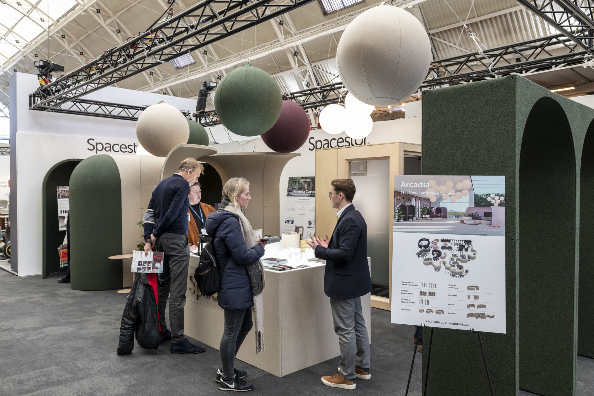 How to Make Your Trade Show Booth Stand Out with Print: 7 Proven Strategies
