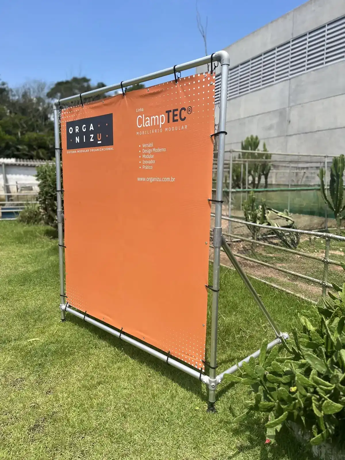 Retractable & Portable Banners: Versatile Marketing for Any Event